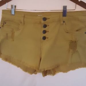 WOMENS SHORT SHORTS